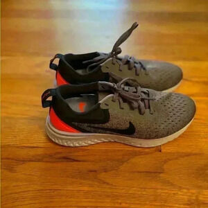 Nike odyssey sneakers NWOT